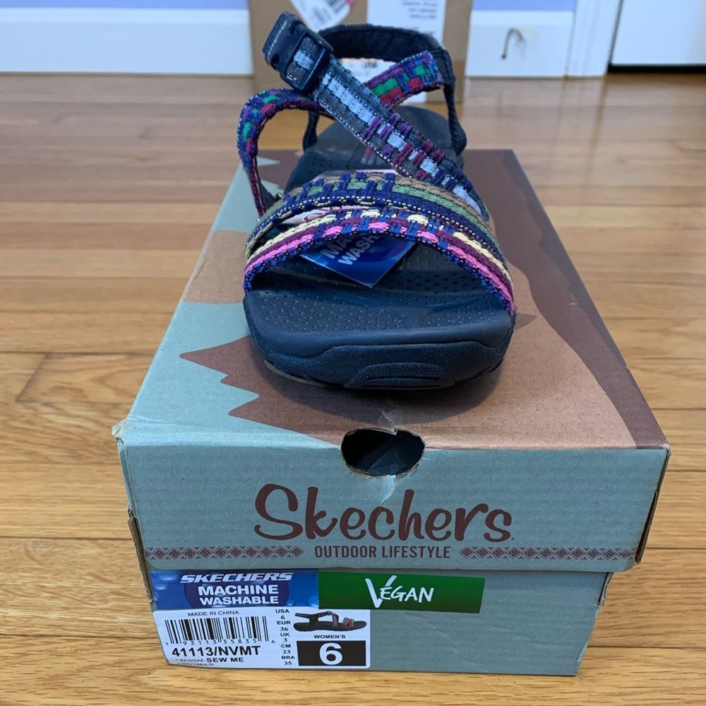 Skechers size 6 sandals machine washable vegan shoes - Picture 13 of 13